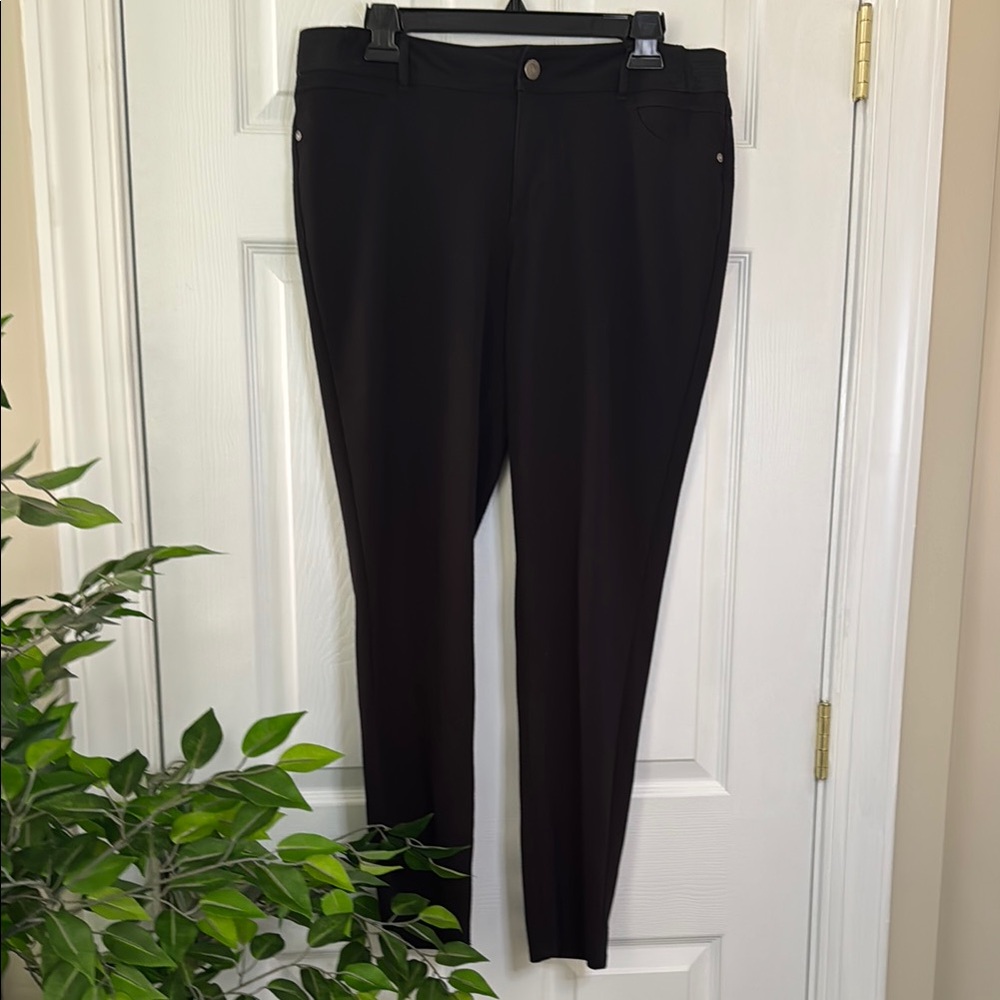 Simply Vera Vera Wang Black Skinny Pants